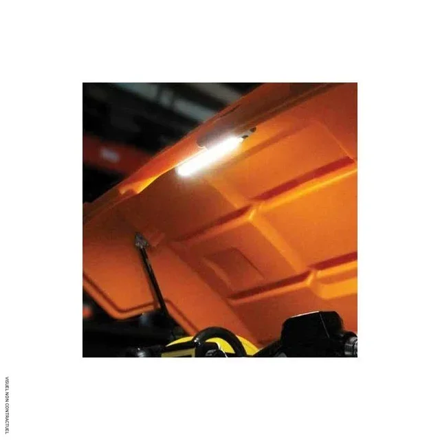 Illuminazione LED tettoia stazione CEMO CUBE con sensore di movimento